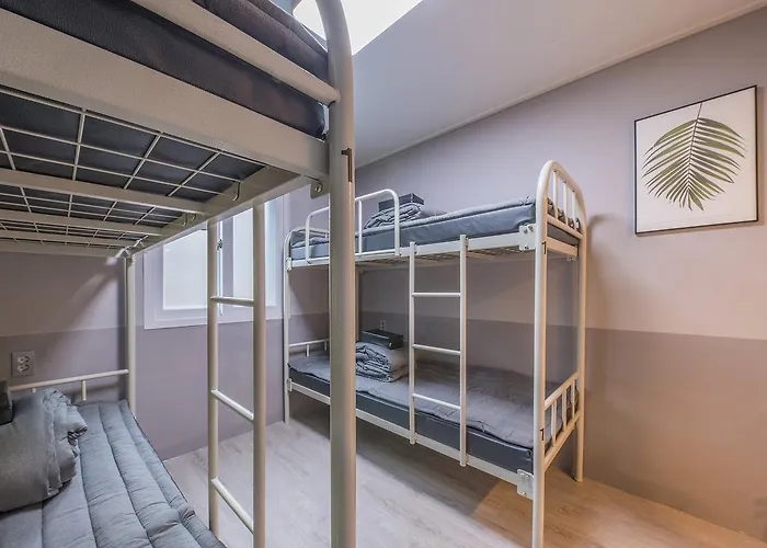 Pensión Flexhome 2*