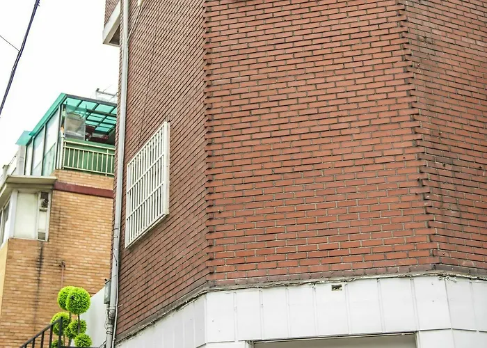 Pensión Flexhome 2*
